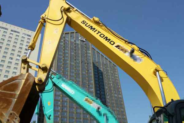 天津出售转让二手6000小时2011年住友SH200挖掘机