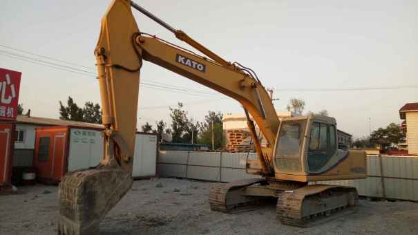 天津出售转让二手17000小时2008年加藤HD820III挖掘机