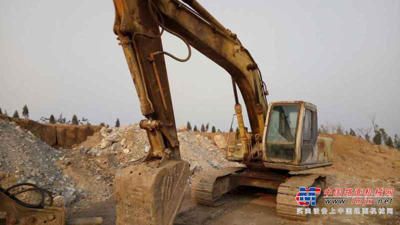 天津出售转让二手18000小时2003年住友SH200A1挖掘机