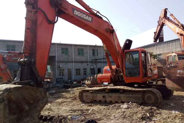 河北出售转让二手7900小时2005年大宇DH300挖掘机