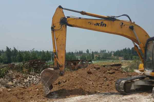 河南出售转让二手8600小时2009年龙工LG6225挖掘机