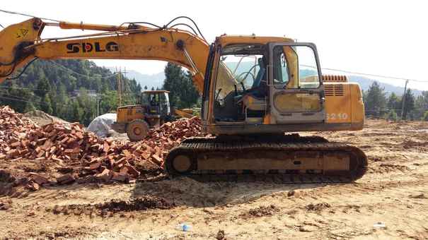 四川出售转让二手7330小时2011年临工LG6150挖掘机