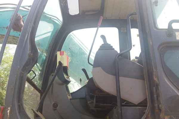 山东出售转让二手8100小时2011年神钢SK140LC挖掘机