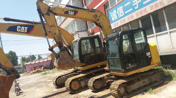 河南出售转让二手4500小时2014年卡特彼勒307E挖掘机