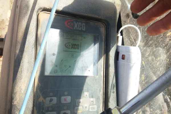 山东出售转让二手8987小时2009年徐挖XCG240LC挖掘机