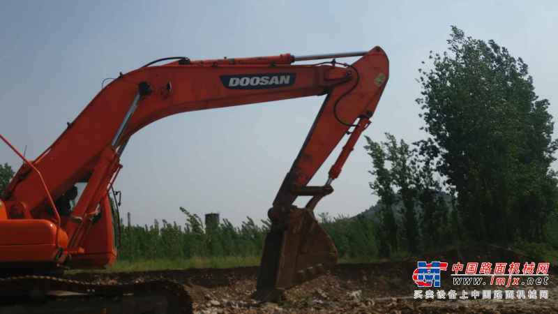 山东出售转让二手7500小时2008年斗山DH300挖掘机