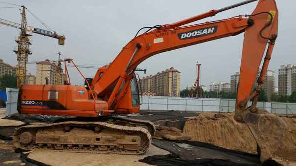 河南出售转让二手12000小时2010年斗山DH220LC挖掘机