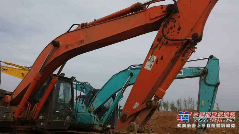 河北出售转让二手9800小时2010年日立EX200挖掘机