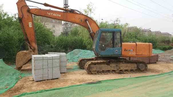 河南出售转让二手12000小时2006年日立EX200挖掘机