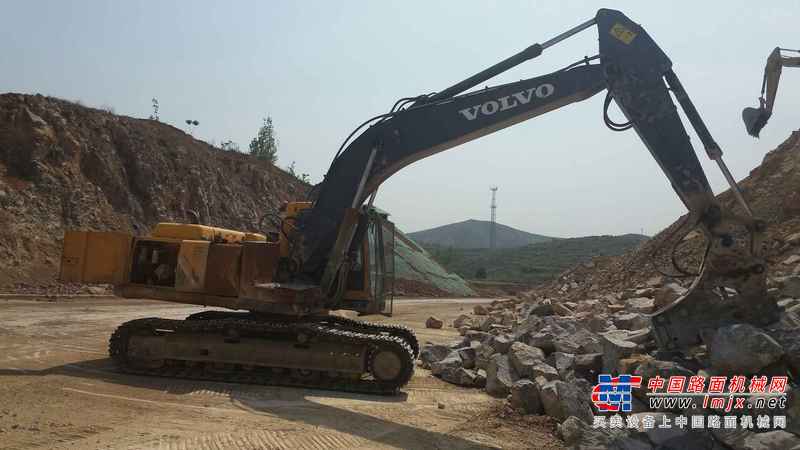 河南出售转让二手5000小时2012年沃尔沃EC210BLC挖掘机