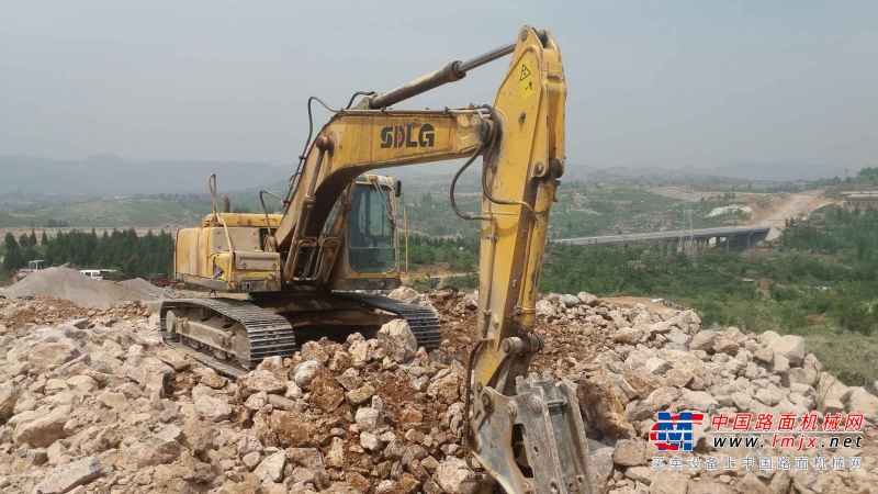 河南出售转让二手8000小时2010年临工LG6220挖掘机