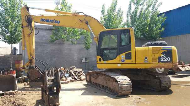 山东出售转让二手9500小时2010年小松PC200挖掘机