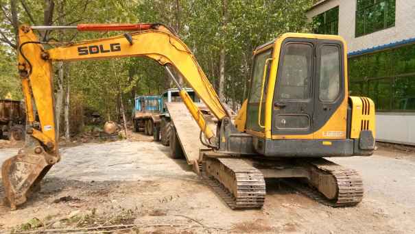山东出售转让二手8000小时2007年临工LG660挖掘机