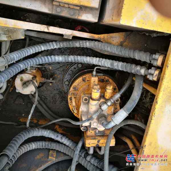 江苏出售转让二手24000小时2003年现代R210挖掘机