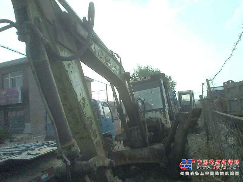 辽宁出售转让二手12000小时2005年犀牛重工轮挖XN110挖掘机