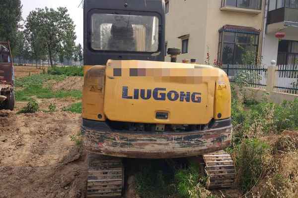 山东出售转让二手4000小时2013年柳工CLG906D挖掘机
