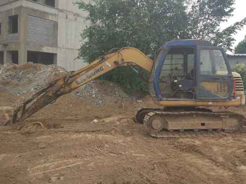山东出售转让二手12000小时2008年柳工CLG907挖掘机