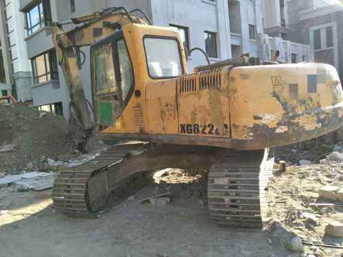 辽宁出售转让二手15000小时2010年厦工XG822LC挖掘机