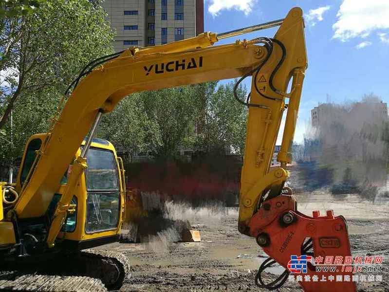 黑龙江出售转让二手9000小时2008年玉柴YC85挖掘机