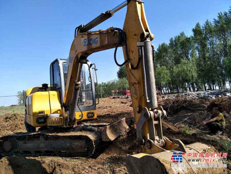 辽宁出售转让二手5891小时2012年徐工XE65D挖掘机