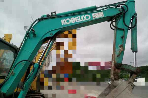 贵州出售转让二手7404小时2011年神钢SK60挖掘机