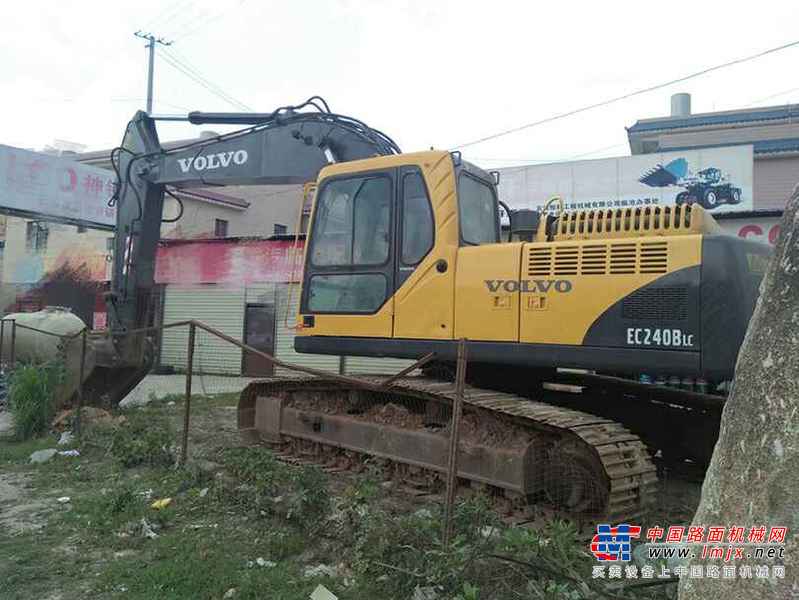 云南出售转让二手10000小时2008年沃尔沃EC240B挖掘机