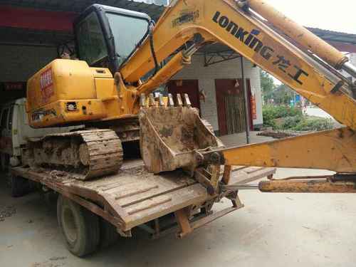 河南出售转让二手8000小时2010年龙工LG6060挖掘机