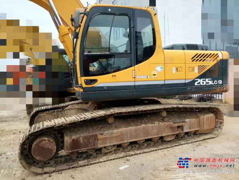 贵州出售转让二手8246小时2010年现代R265LC挖掘机