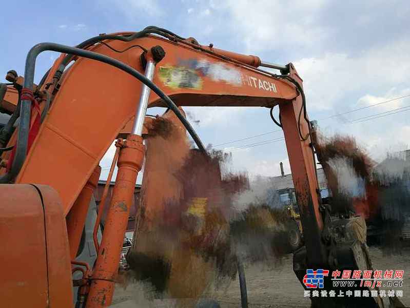 黑龙江出售转让二手15000小时2003年日立EX120挖掘机