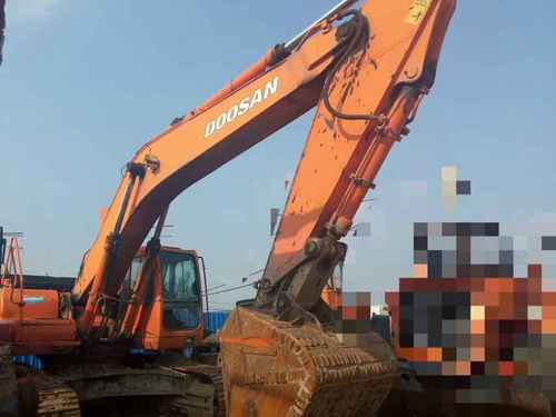 辽宁出售转让二手11000小时2009年斗山DH370LC挖掘机