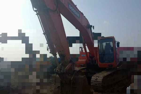 辽宁出售转让二手8500小时2011年斗山DH225LC挖掘机