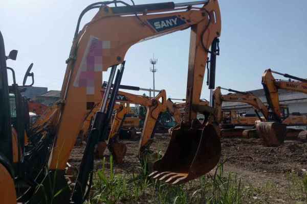 江苏出售转让二手3000小时2015年三一重工SY55挖掘机