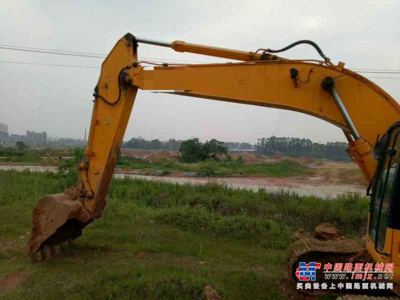 江西出售转让二手7000小时2010年龙工LG6215挖掘机