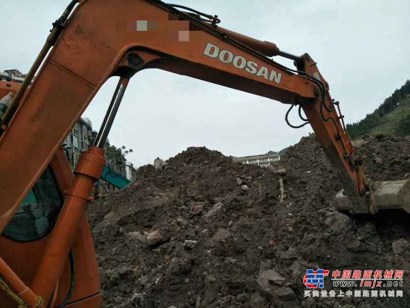 重庆出售转让二手9000小时2011年斗山DH80GOLD挖掘机