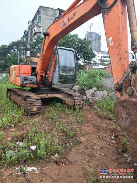 江西出售转让二手18000小时2003年日立EX100挖掘机