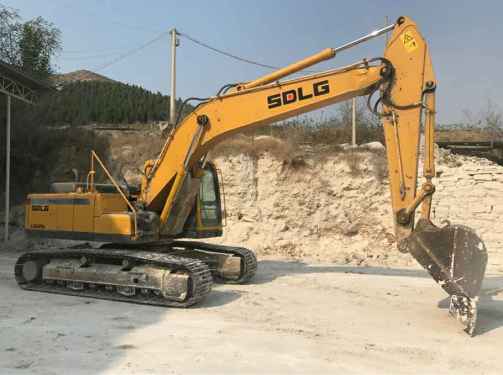 山东出售转让二手3100小时2013年临工LG6225E挖掘机