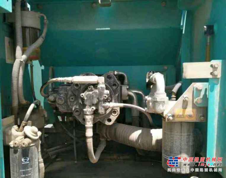 湖北出售转让二手6800小时2012年神钢SK210LC挖掘机