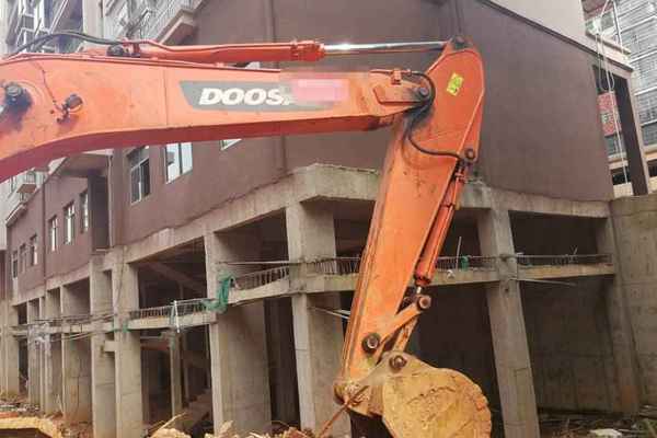 江西出售转让二手6000小时2008年斗山DH220LC挖掘机