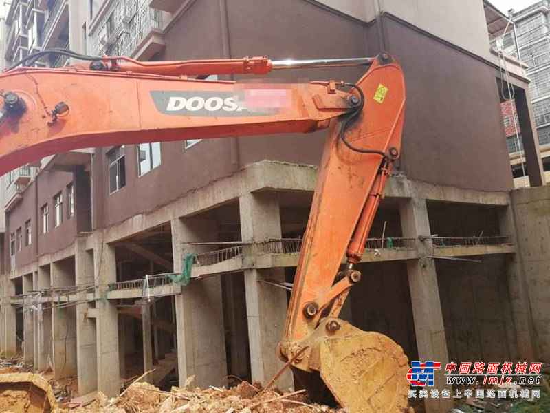 江西出售转让二手6000小时2008年斗山DH220LC挖掘机