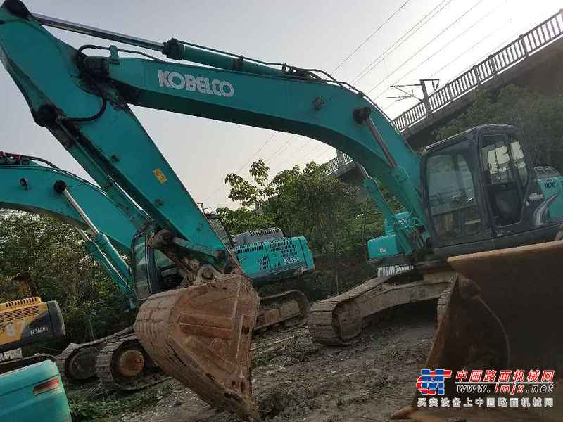 四川出售转让二手6000小时2012年神钢SK260LC挖掘机