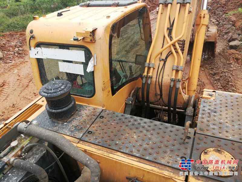 江西出售转让二手6000小时2011年现代R225LC挖掘机