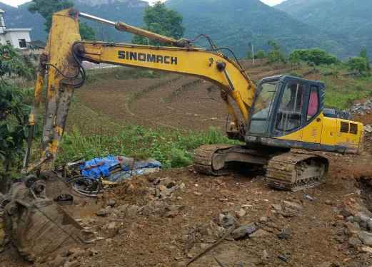 贵州出售转让二手11821小时2012年国机重工ZG3210挖掘机
