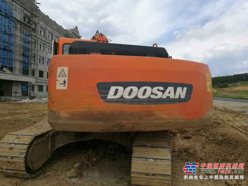 黑龙江出售转让二手8000小时2010年斗山DH225LC挖掘机