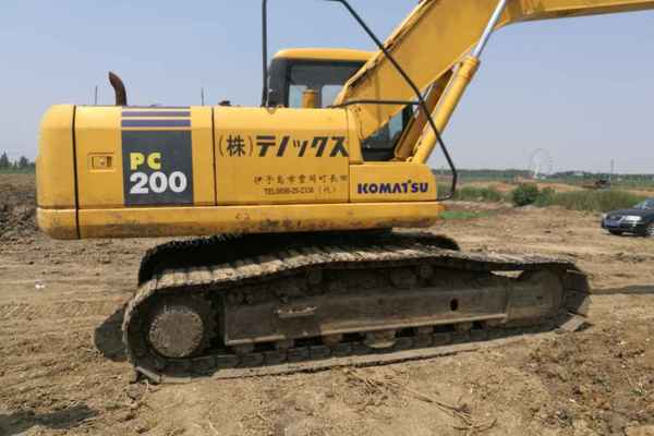 山东出售转让二手6523小时2003年小松PC200挖掘机