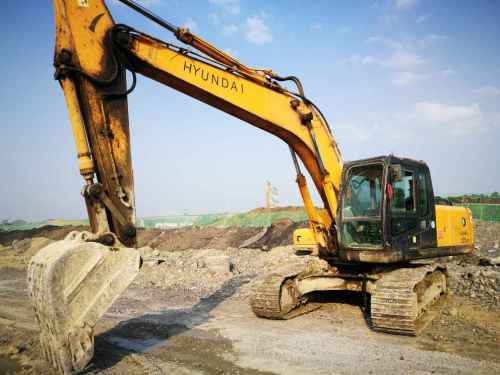 贵州出售转让二手9762小时2009年现代R215挖掘机