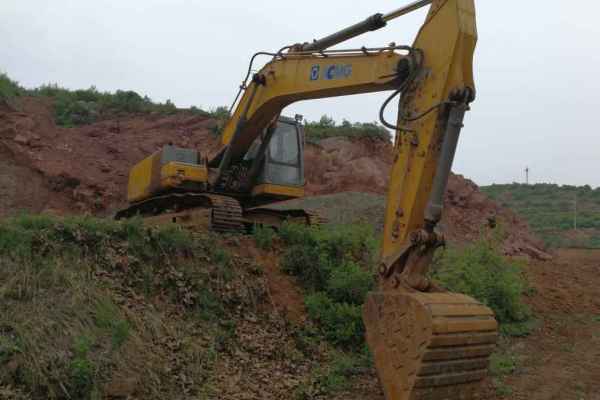河南出售转让二手8600小时2011年徐工XE230C挖掘机