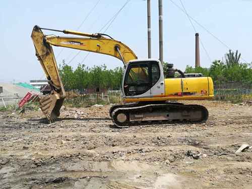 安徽出售转让二手10000小时2005年住友SH200A3挖掘机