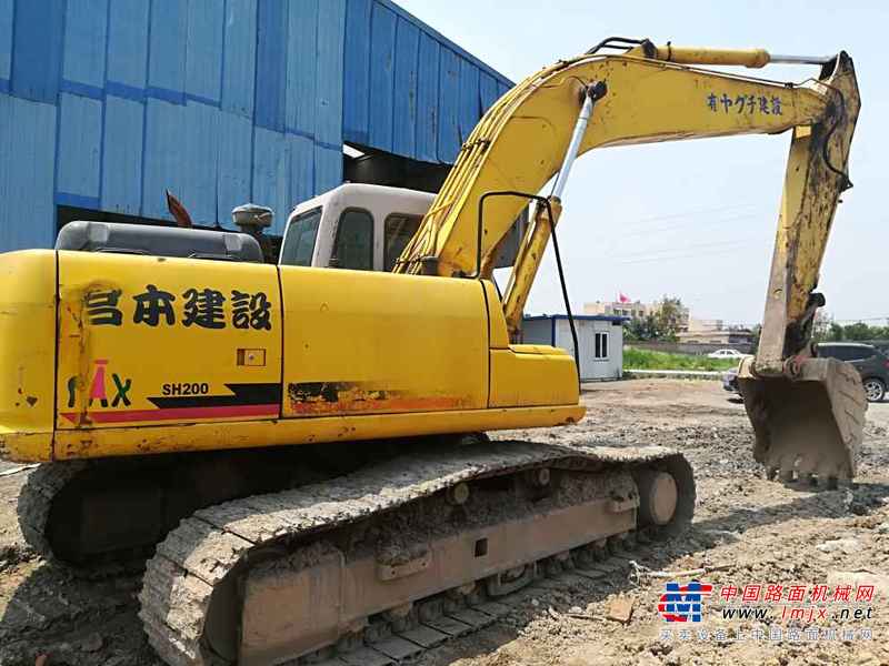 安徽出售转让二手10000小时2005年住友SH200A3挖掘机