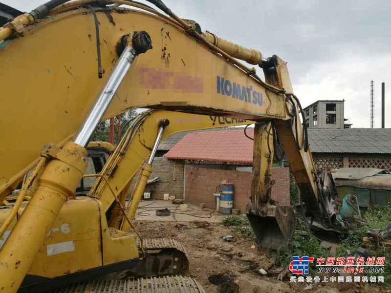 云南出售转让二手12365小时2004年柳工CLG220LC挖掘机