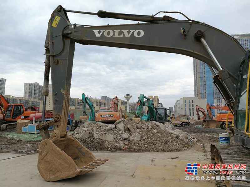 陕西出售转让二手8000小时2008年沃尔沃EC210BLC挖掘机